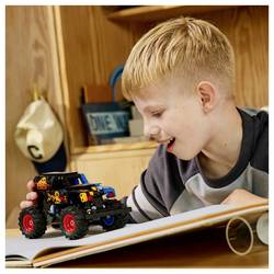 42219 LEGO® TECHNIC Monster Jam™ Grave Digger™ a LED (42219)