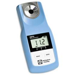 Bellingham + Stanley OPTi-M digitales Handrefraktometer Digitální ruční refraktometr Opti, rozsah měření 0-95 Brix, s 50 měřicími skály