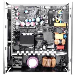 Thermaltake THERMALTAKE - AC/DC-Einbaunetzteil ATX 80PLUS Gold - PC-/Server Netzteil - ATX AC/DC vestavný zdroj 750 W ATX 80 PLUS® Gold