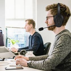 LogiLink BT0060 Headset otevřená (On Ear) Bluetooth® stereo černá regulace hlasitosti Počítače