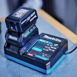 Makita 191C10-7 191C10-7 Akumulátorový adaptér 40 V Li-Ion