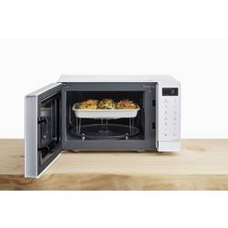 Panasonic NN-GT21QWEPG mikrovlnná trouba bílá 800 W LCD displej, funkce grilování
