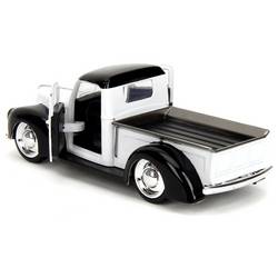 JADA TOYS Ford Disney Steamboat Willie, 1941 Pickup hotový model Model osobního automobilu