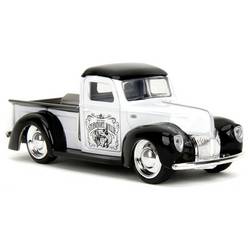 JADA TOYS Ford Disney Steamboat Willie, 1941 Pickup hotový model Model osobního automobilu