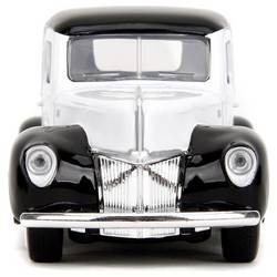 JADA TOYS Ford Disney Steamboat Willie, 1941 Pickup hotový model Model osobního automobilu