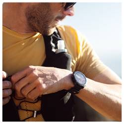 Polar Grit X2 Pro sportovní hodinky černá