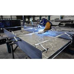 Variabilni vysoce výkonná svěrka – kompletni sada SLV 1000/120 Bessey SLV100M Rozpětí (max.):1000 mm Vnější délka: 300 mm Délka vyložení:120 mm