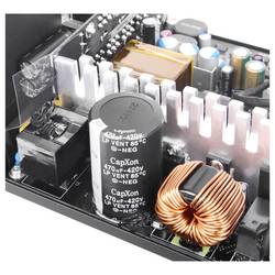 Thermaltake THERMALTAKE - AC/DC-Einbaunetzteil ATX 80PLUS Gold - PC-/Server Netzteil - ATX AC/DC vestavný zdroj 850 W ATX 80 PLUS® Gold