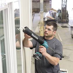 Makita DCG180ZX plnící pistole DCG180ZX 1 ks