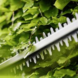 GARDENA Akku-Heckenschere EasyCut 55/18V P4A Ready-To-Use Set akumulátor Aku nůžky na živý plot 18 V Li-Ion 550 mm