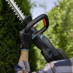 GARDENA Akku-Heckenschere EasyCut 55/18V P4A Ready-To-Use Set akumulátor Aku nůžky na živý plot 18 V Li-Ion 550 mm