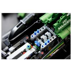 6588593 LEGO® TECHNIC Aston Martin Aramco AMR25 F1® Auto s řízením, zavěšením, převodovkou a RS; stavebnice pro dospělé