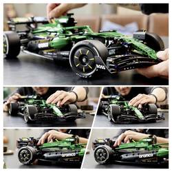 6588593 LEGO® TECHNIC Aston Martin Aramco AMR25 F1® Auto s řízením, zavěšením, převodovkou a RS; stavebnice pro dospělé
