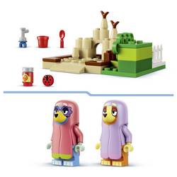 11216 LEGO® Bluey Omas s Bingo a Bluey; hračka s autem na hraní, s postavením a s postavičkami z řady TV