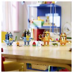 11217 LEGO® NINJAGO Rodina Blueys; stavebnice s 4 figurami Bluey s proměnlivým vytištěním obličeje