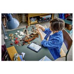 31387 LEGO® CREATOR Piratská loď přestavitelná v Burgu nebo dvojité lodi; stavebnice s 5 minifigurami