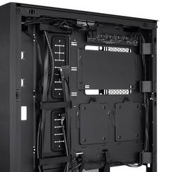 Lian Li LANCOOL 216 midi tower herní pouzdro černá