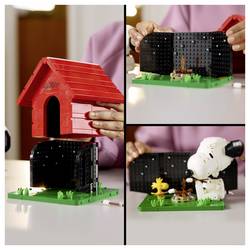 21368 LEGO® IDEAS Snoopy psí hučata; stavebnice pro dospělé se 2 figurkami