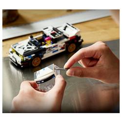 77263 LEGO® SPEED CHAMPIONS BMW M3 (E30); stavebnice; auto BMW na hraní s 1 mini figurkou za volantem; herní sada s vyobrazeným žihadlem; dárek pro děti a
