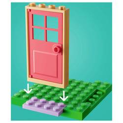 11212 LEGO® Gabby’s Dollhouse Zahradní domek Kitty Fees; sada pro hrací hry na role; hračky pro děti od 4 let; sada se zahradním domkem a hrací figurkou Gabby