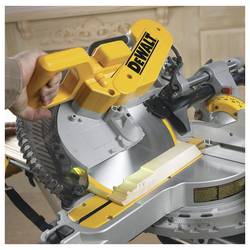 DEWALT DWS780 stolní kotoučová pila , průměr listu 305 mm, uchycení 30 mm, 1675 W