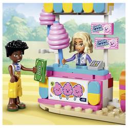 42700 LEGO® FRIENDS Kolečko na muffin; hračky pro zábavní parky na napodobeniny s 3 hracích figurkami a množstvím vavého příslušenství