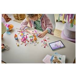 42700 LEGO® FRIENDS Kolečko na muffin; hračky pro zábavní parky na napodobeniny s 3 hracích figurkami a množstvím vavého příslušenství