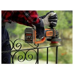 Black & Decker BCG720N-XJ Akumulátorová úhlová bruska 125 mm, bez akumulátoru, bez nabíječky, vč. příslušenství, 18 V