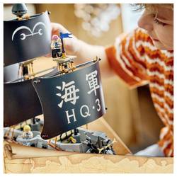 75646 LEGO® ONE PIECE Garps Marineuschiff; stavebnice s 8 minifigurami pro válečné hry; fanoušek pro virtuální realitu One PIECE; dárek pro děti od 9 let