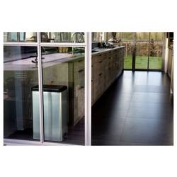 Curver 213298 odpadkový koš, 40 l, (š x v x h) 250 x 610 x 420 mm, stříbrná, černá, 1 ks