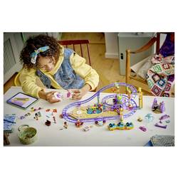 42703 LEGO® FRIENDS Achterma ježera; hrací sada se 5 hrnkami, Bubble-tea stavem, nádhernou plošinou pro mlže a pool