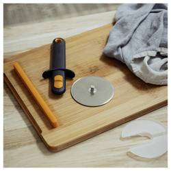 Fiskars 1079963 kráječ na pizzu černá/oranžová Délka 198 mm