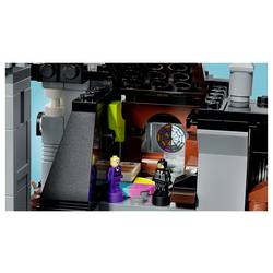 76788 LEGO® Wednesday Nevermore Academy; hračky Fantasy; mikromodel s mikrofigurami Wednesday Addams a Enid Sinclair