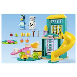 11201 LEGO® Bluey Bluey a Chloe na hrací ploše